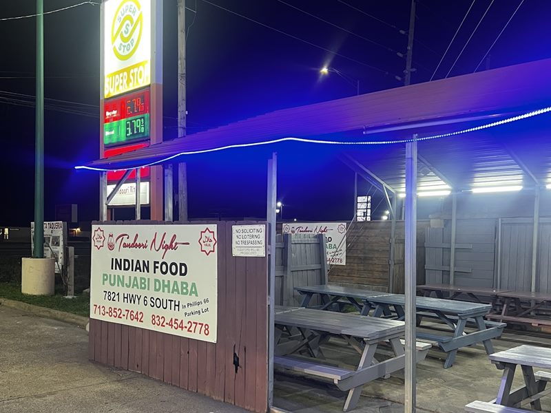Tandoori Night Dhaba (Food Truck) exterior